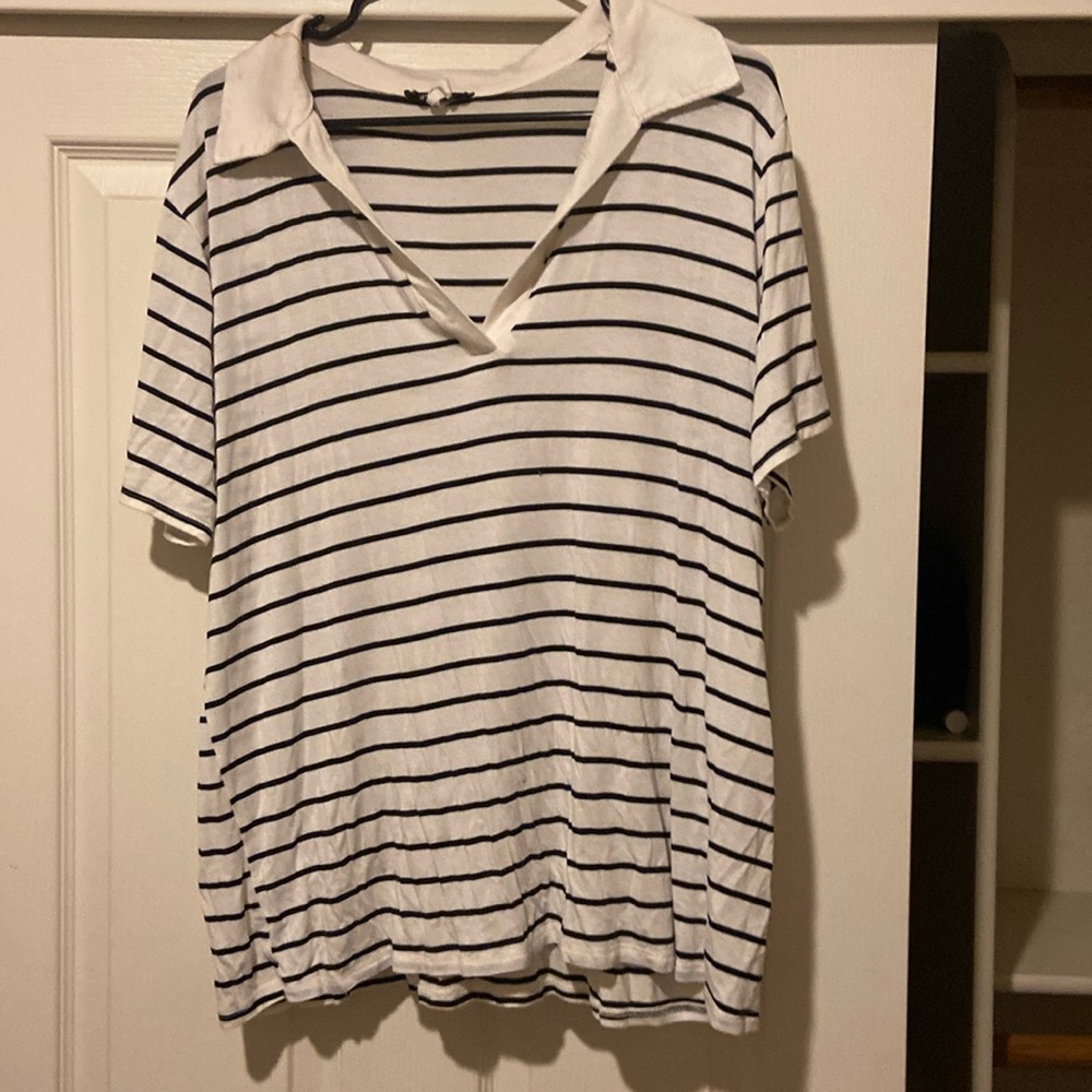Shirt with collar